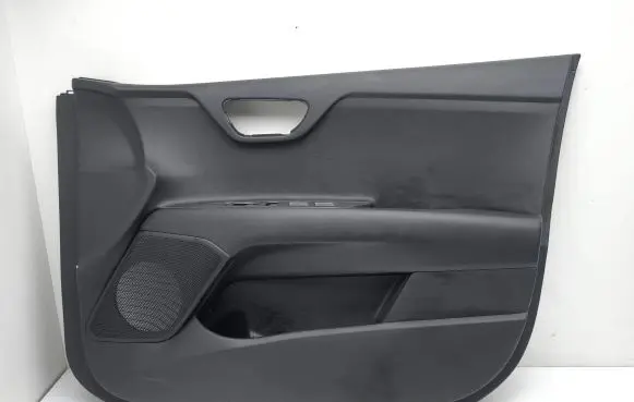 KIA Stonic Front door card panel trim