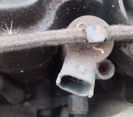 Opel Zafira B Fuel injector 0445110276