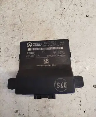 Volkswagen PASSAT B6 Gateway control module 3C0907530C 3C0907951A