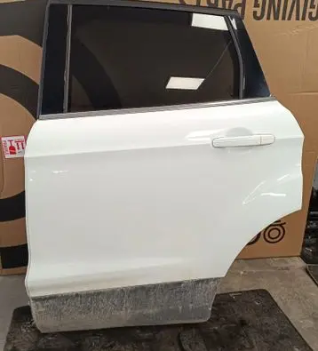 Ford Kuga II Rear door