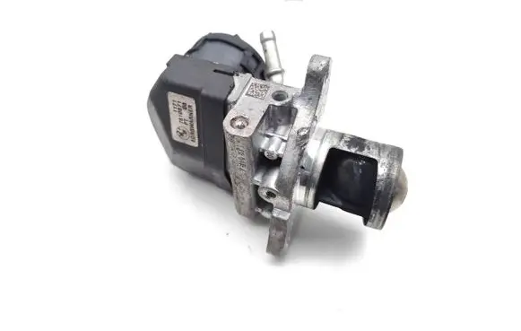BMW 3 E90 E91 EGR valve 7810871