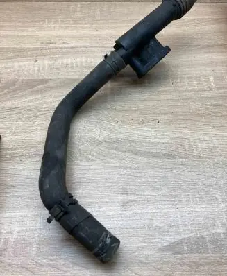 Volkswagen PASSAT B6 Engine coolant pipe/hose 038121132G 1K0121157BJ