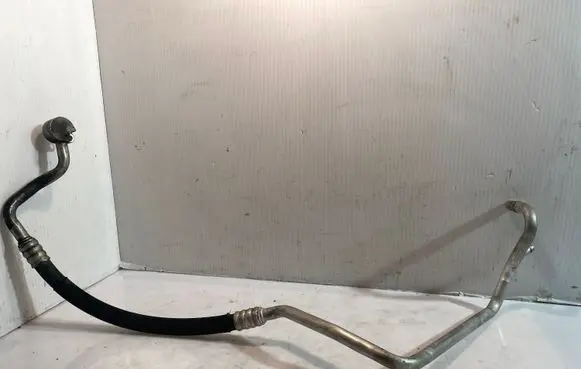 Air conditioning (A/C) pipe/hose