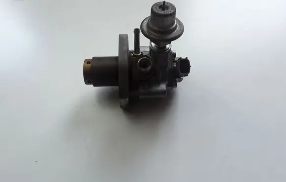 Lexus LS 460 - 600H Fuel injection high pressure pump 2951000190