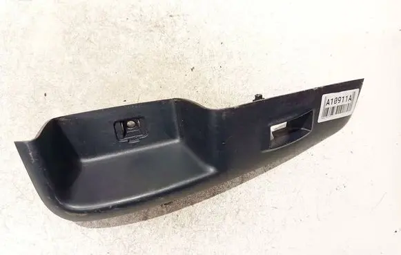 Peugeot 4007 Front door window switch trim spc01639
