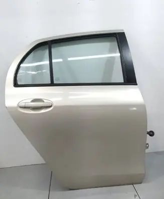 Toyota Yaris Front door