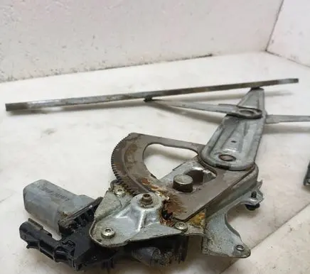 Chrysler Sebring (JS) Front door window regulator with motor EA0558 850930