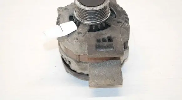 Toyota RAV 4 (XA30) Generator/alternator 27060-26060 104210-2370