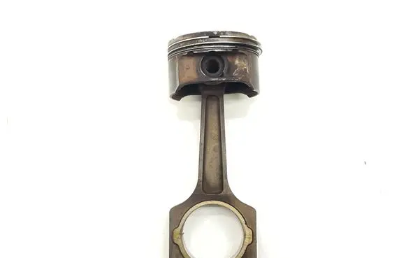 Jaguar XJ X350 Piston with connecting rod AJ89915