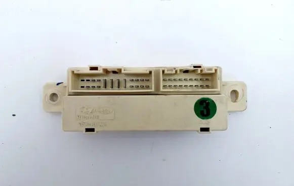 Hyundai i40 Fuse module 919402H130 AK61158
