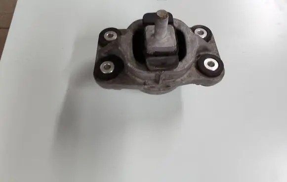 Land Rover Range Rover L405 Engine mount bracket Fpla6a003ba
