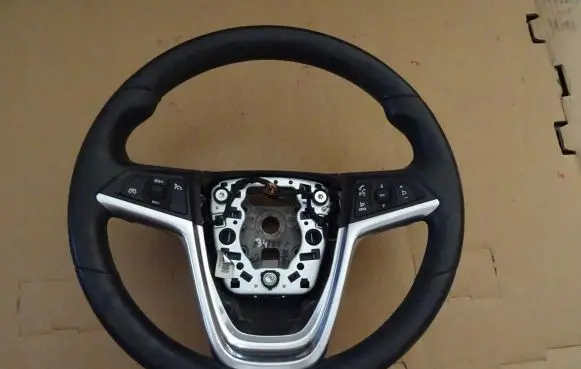 Opel Insignia A Steering wheel 10914241586