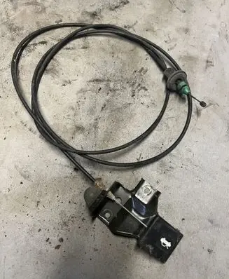 Nissan X-Trail T30 Engine bonnet/hood lock release cable 