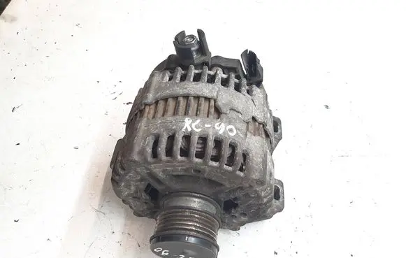 Volvo XC90 Generator/alternator 0121715008