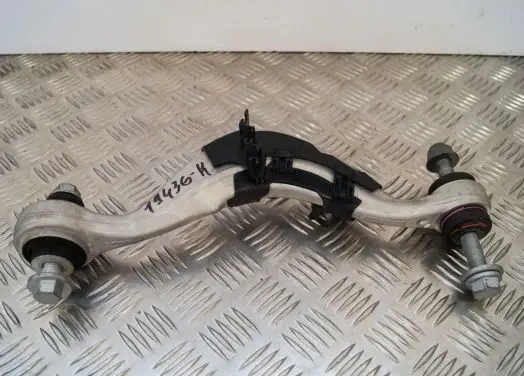 BMW 7 G11 G12 Rear upper control arm/wishbone 6861837