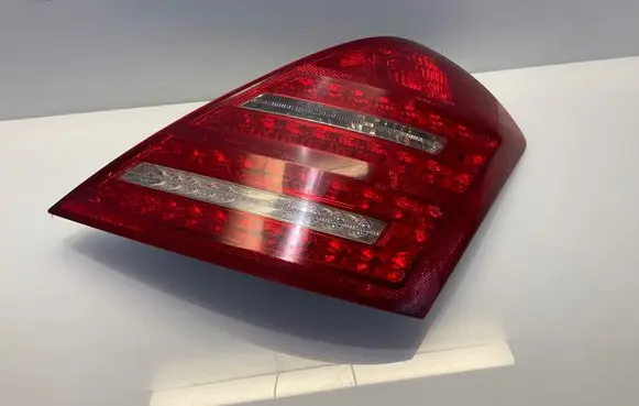 Mercedes-Benz S W221 Rear/tail lights A2218201464 587002 2218201464