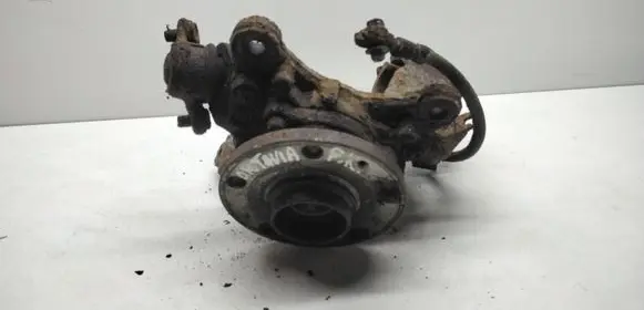 Skoda Octavia Mk2 (1Z) Front wheel hub