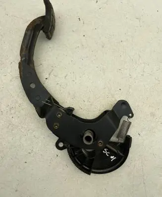 Renault Scenic I Clutch pedal 7700421414