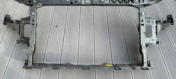 Hyundai i30 Radiator support slam panel 64101S0000