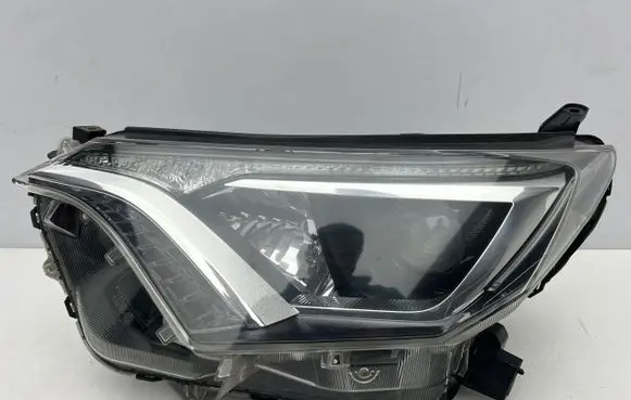 Toyota RAV 4 (XA10) Headlight/headlamp W3049