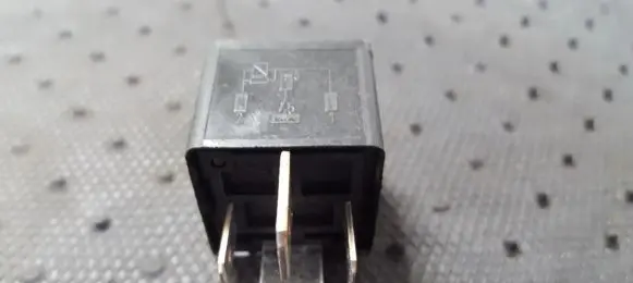 Volvo S70 V70 V70 XC Other relay V23134J52X346 9441158