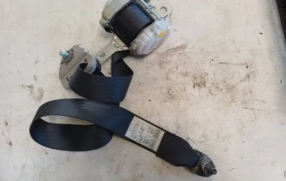 Suzuki Swift I Front seatbelt 8492062J0 0434109 053545
