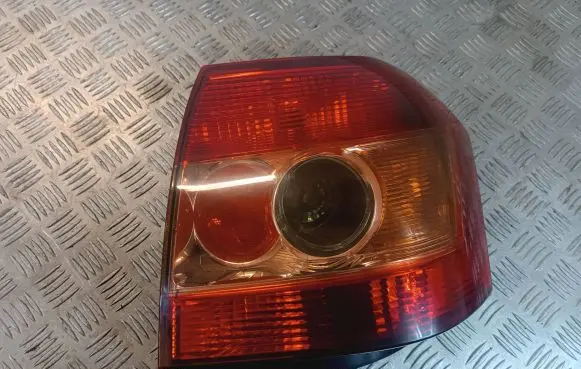 Toyota Corolla E120 E130 Rear/tail lights 8156002300