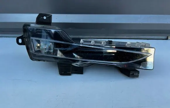 Tesla Model 3 LED Daytime headlight 107739600CKARJEDD