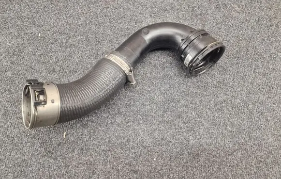 Land Rover Evoque I Intercooler hose/pipe HJ326C616 GJ326C715