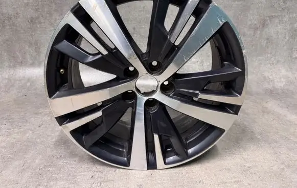 Peugeot 3008 II R18 alloy rim 