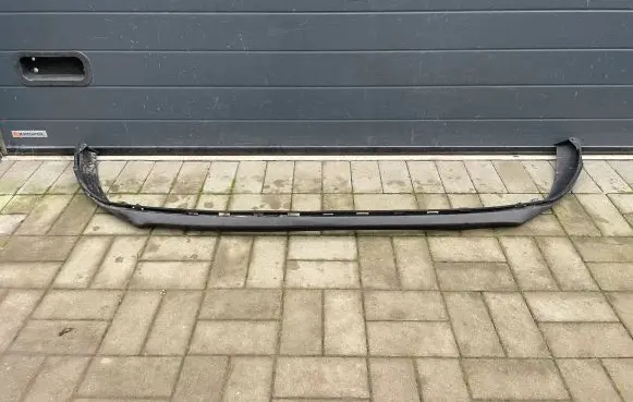 Renault Megane III Front bumper lip 