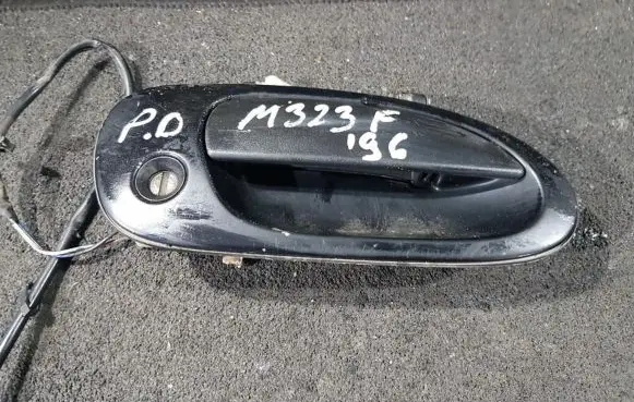 Mazda 323 F Front door exterior handle