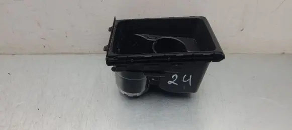 KIA Niro Cup holder front
