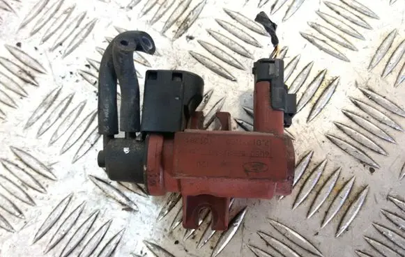 Ford Kuga I Turbo solenoid valve 6G9Q9E882CA