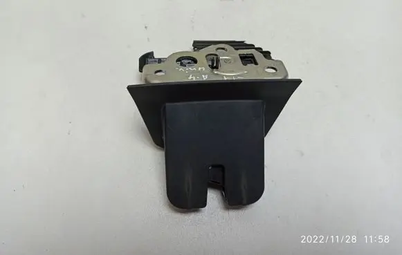 Audi A4 S4 B8 8K Tailgate/trunk/boot lock/catch/latch 8R0827505