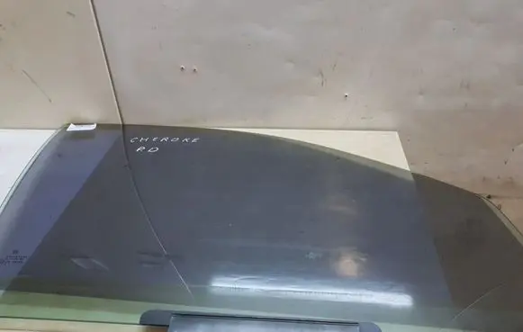 Jeep Grand Cherokee (WJ) Front door window glass four-door