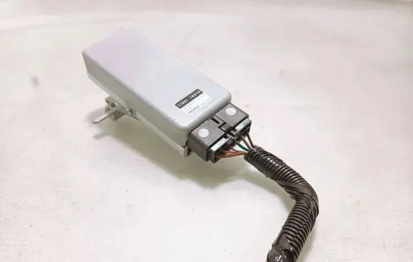 Nissan Juke I F15 Fuel injection pump control unit/module 170011KA1A 1049930740