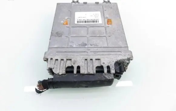 Audi A4 S4 B5 8D Engine control unit/module 0281001425426 028906021CE