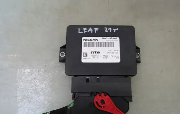 Nissan Leaf II (ZE1) Other control units/modules 360325SA0B