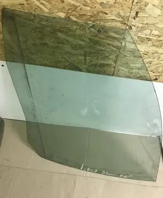 Peugeot 807 Front door window glass four-door E243R000929