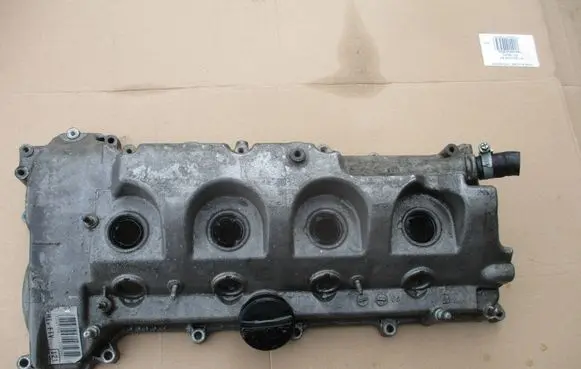 Toyota Corolla E120 E130 Rocker cam cover 10021114 0132946