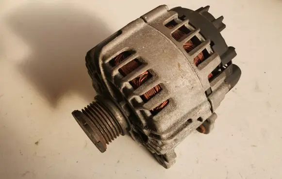 Seat Exeo (3R) Generator/alternator 3R0903023