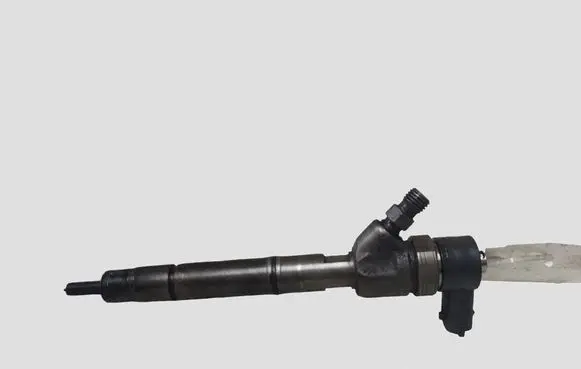 Hyundai i40 Fuel injector 0445110411 338002A800
