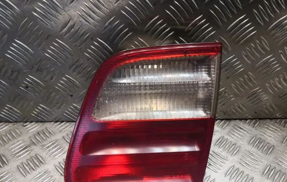 Mercedes-Benz E W210 Tailgate rear/tail lights 2108206064 A2108206064