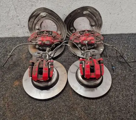 BMW 4 G22 G23 G24 G26 Brake discs and calipers set 8843348 8843347 6860225