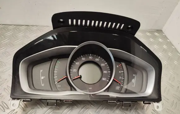 Volvo V60 Speedometer (instrument cluster) 31327751 799310U