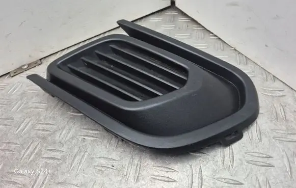 Dacia Sandero Front bumper lower grill 263314595R