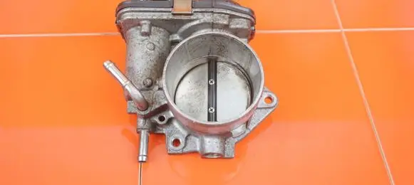 Lexus ES VII XZ10 Throttle body valve 2203025020 14MB6