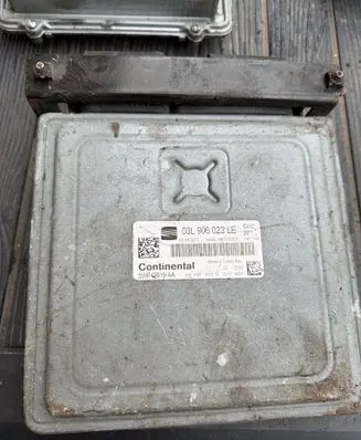 Seat Leon (5F) Engine control unit/module 03L906023LE