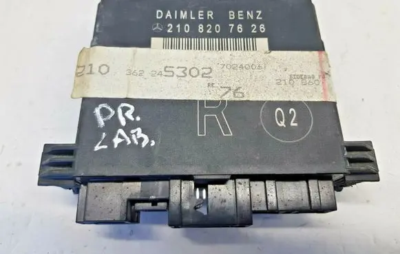 Mercedes-Benz E W210 Door control unit/module 2108207626 nr1962